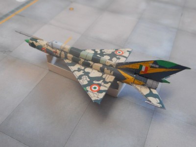 cafe-MiG-21bis-in-camo-19.JPG
