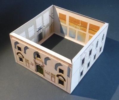 ... et reliée à la pièce A1.<br /><br />Sincèrement<br />Kurt