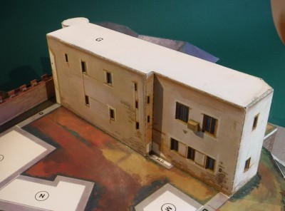 DSCF0115.JPG (173.9 Kio) Vu 2337 fois Avec les Pallas nous sommes arrivés à l'intérieur du château...