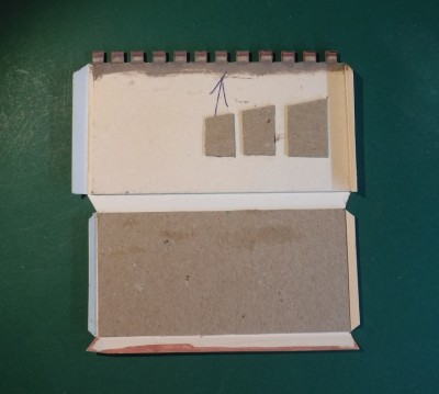 DSCF0024.JPG (143.33 Kio) Vu 2042 fois ... fenêtres et créneaux modifiés...