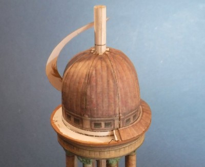 ... et fixez d'abord la bordure et laissez-la sécher...