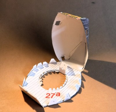 ...assemblez le capot...