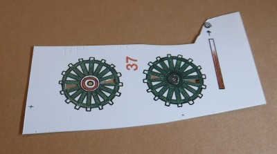 La roue rotative en deux parties...