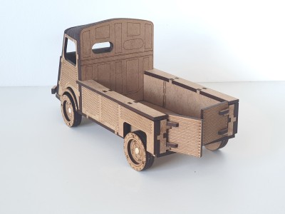 Citroen HY pick up model rear.jpg