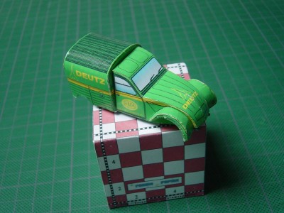 2CV fourgon Deutz 5.jpg